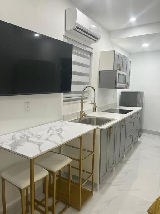 Stunning Deluxe Studio Hialeah Extérieur photo